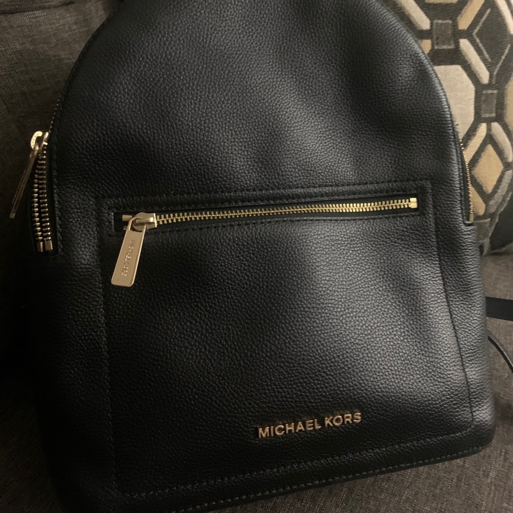Michael kors backbag , new with tags